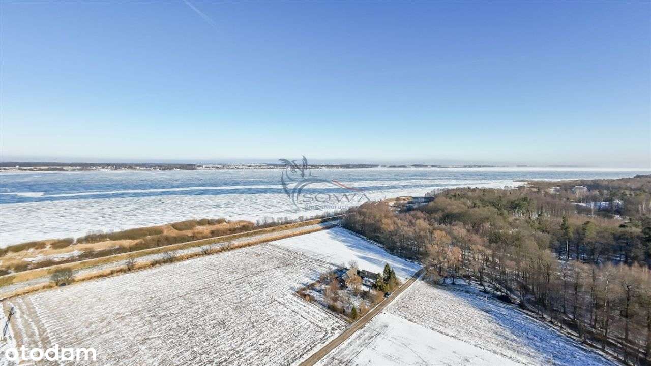 Dom z dużą działką w spokojnej okolicy-8