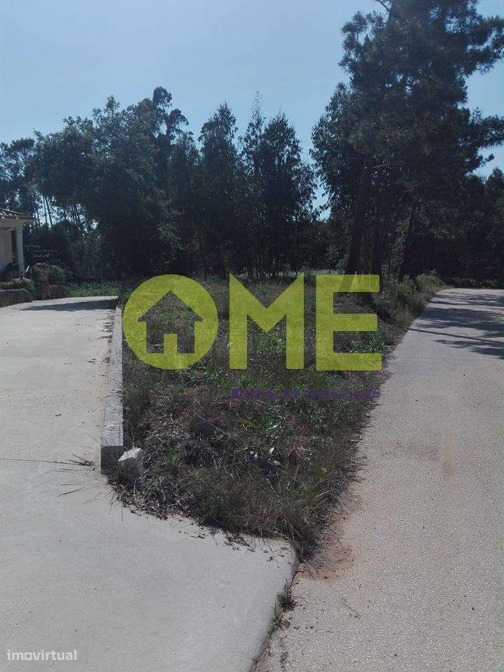 Terreno em zona de construção - Grande imagem: 2/7