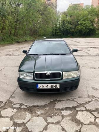 Skoda Octavia 2.0 Ambiente - 1