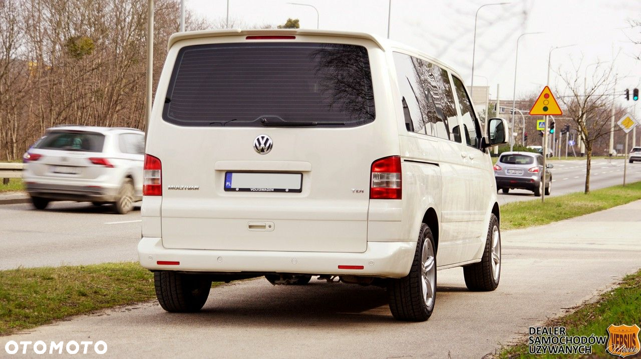 Volkswagen Multivan - 4