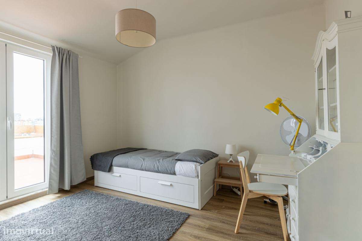 Quarto - localizado em Alvalade Lisbon - Grande imagem: 2/21