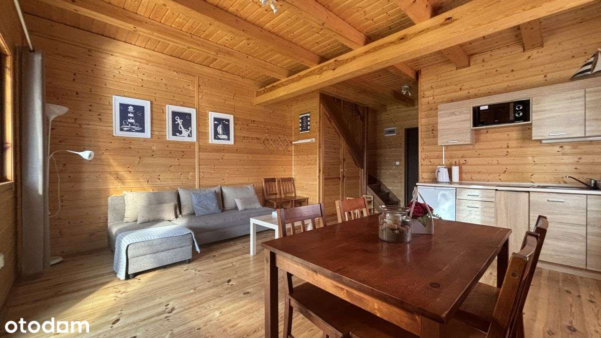 Budynek jednorodzinny z dwoma lokalami-2