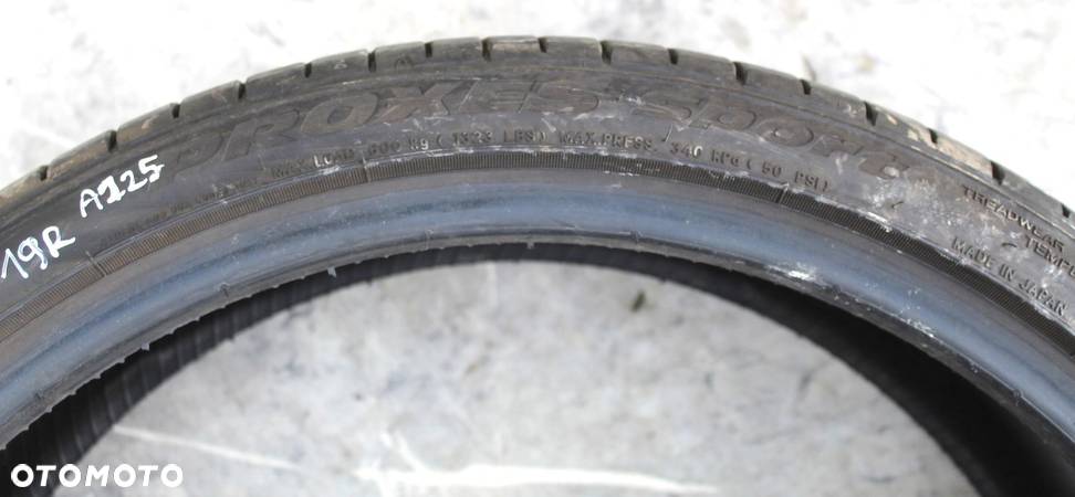 OPONY TOYO PROXES SPORT 225 / 35 / R20 LETNIE - 4