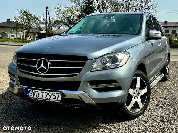 Mercedes-Benz ML 350 BlueTec 4-Matic - 4