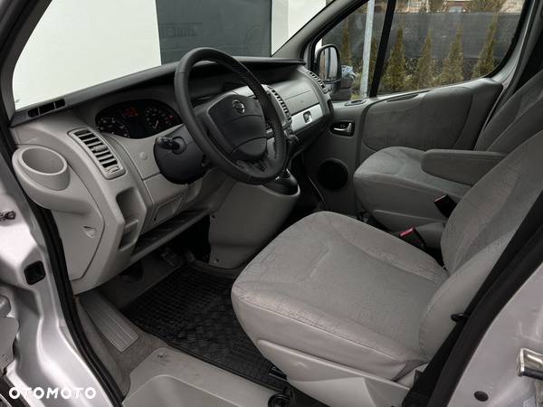 Renault Trafic - 13