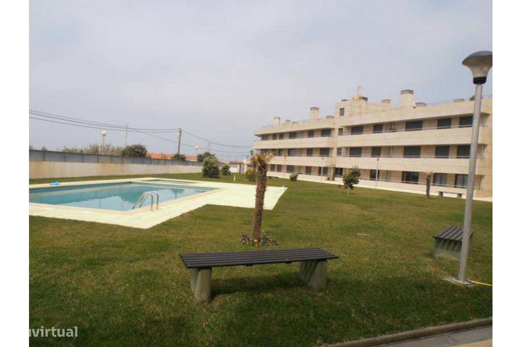 Apartamento T2 em Condomínio Privado na Amorosa. - Grande imagem: 2/9