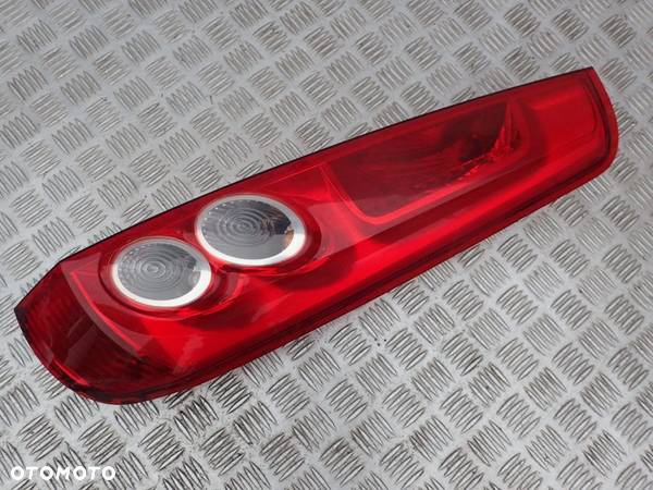 LAMPA PRAWY TYŁ FORD FIESTA MK6 V LIFT RADOM - 1