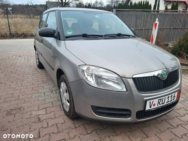 Skoda Fabia 1.4 16V Ambiente - 10