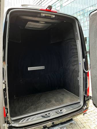 Mercedes-Benz Sprinter - 17