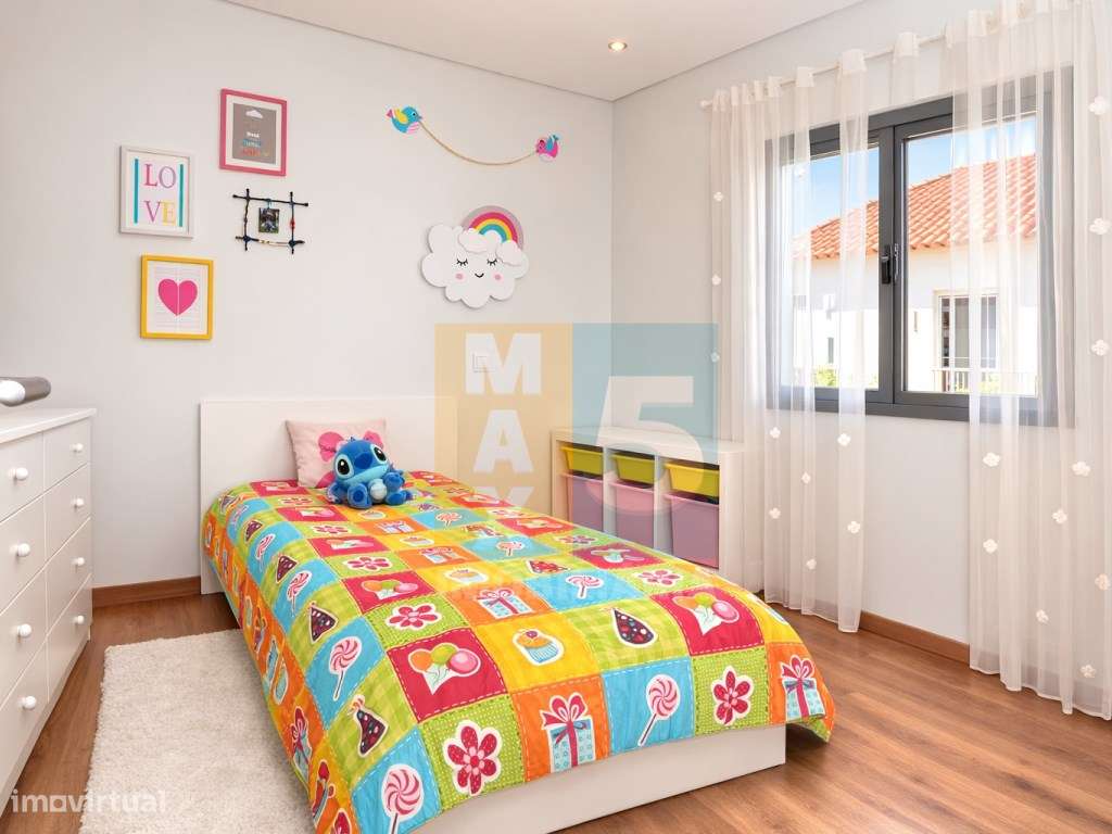 Moradia com 2 terraços em zona calma - Montijo-17