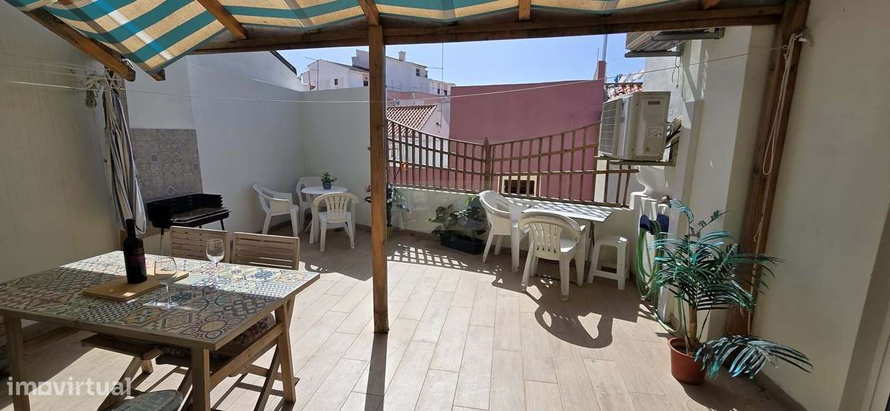 Algarve, para venda, moradia histórica renovada no centro de Lagoa, c-13
