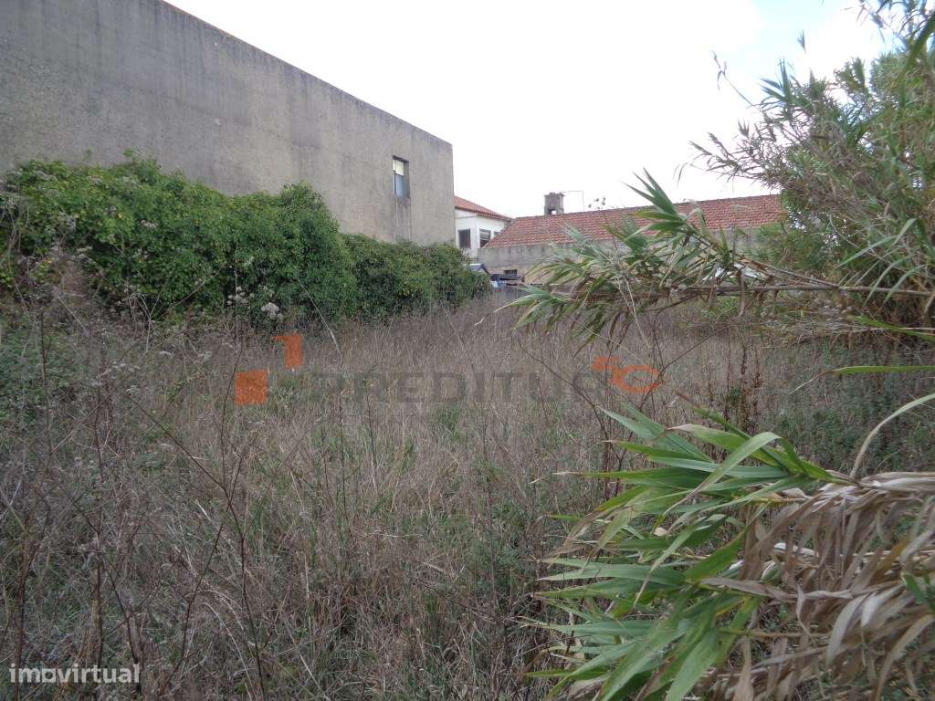 Espaço em open-space para venda em Usseira, Óbidos-0