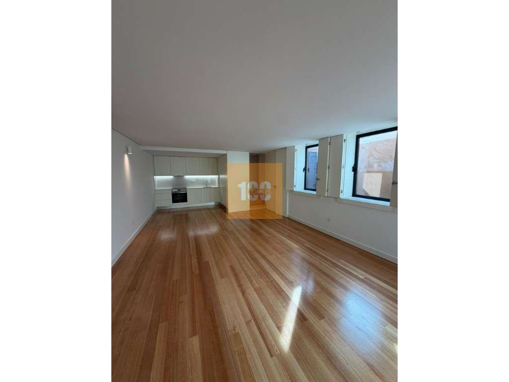 Moradia com jardim em Matosinhos Sul-5