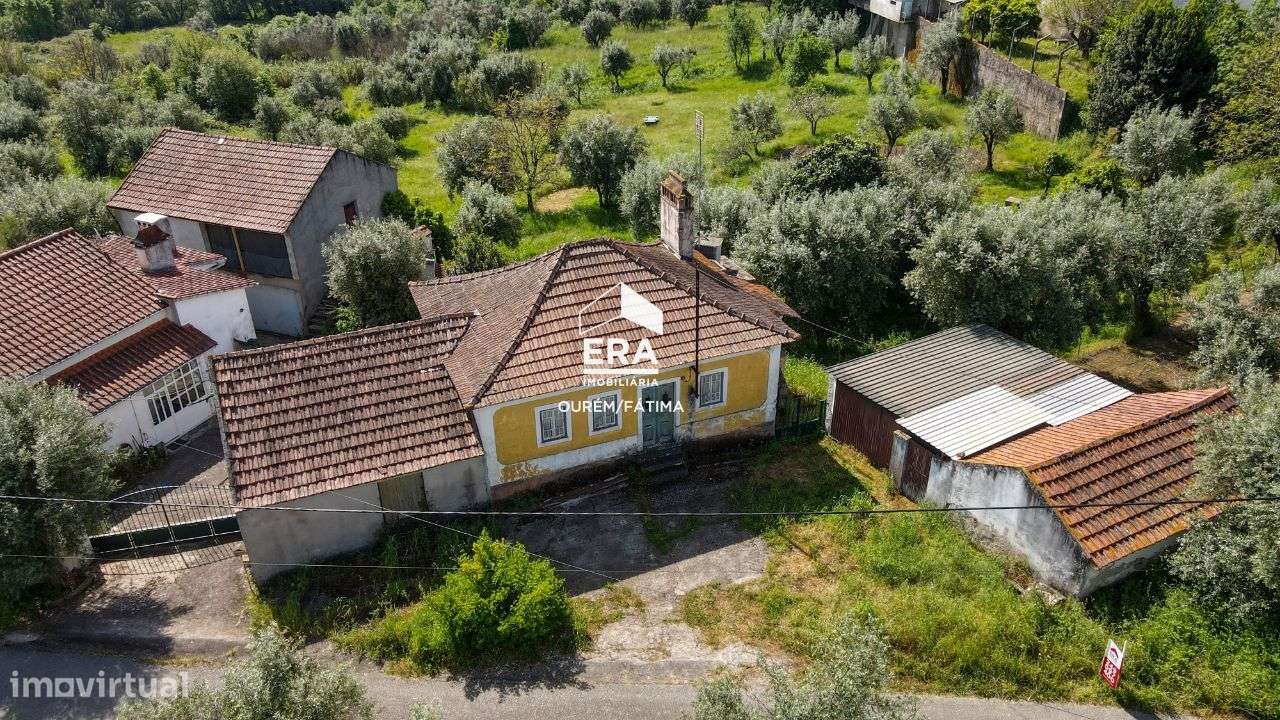 Moradia T3 localizada no Olival, Ourém - Grande imagem: 2/26