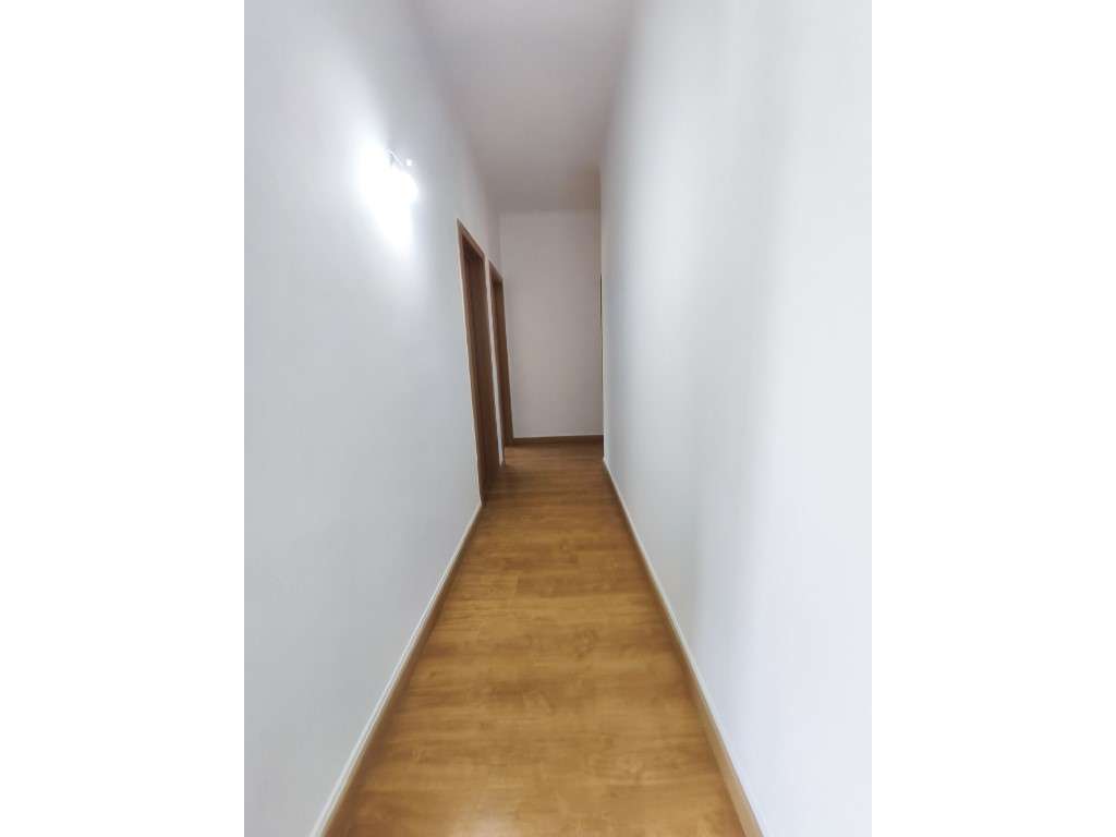 Apartamento T4 para venda com 101 m² de área bruta em Merçês Rio de...-24