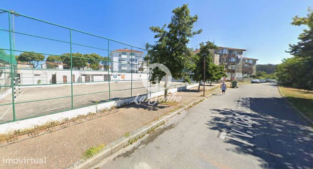 Apartamento T3 a 50m do Metro de Santa Clara em Vila do Conde - Grande imagem: 1/21