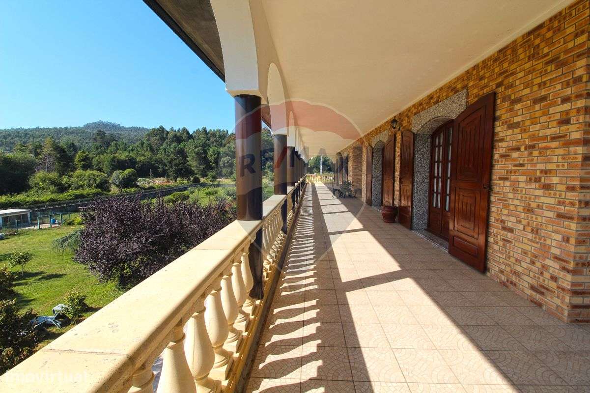 Moradia T7 para venda - Grande imagem: 2/19