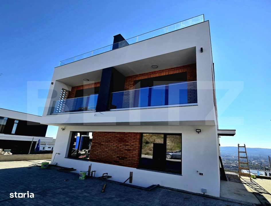 Duplex spatios 193 mp utili, 65 mp terase circulabile, 200 mp teren, I - Imagine principală: 2/12