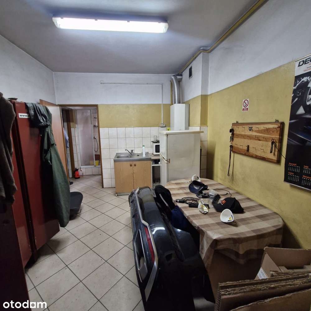 Wyposażony warsztat samochodowy przy drodze krajowej E4 – Podgrodzie-6