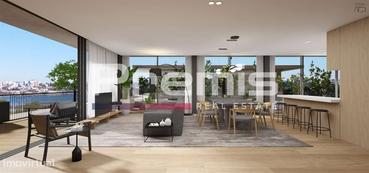 Penthouse T4 de Luxo na 1ª Linha de Mar – Vistas Panorâmicas Rio e Mar-20