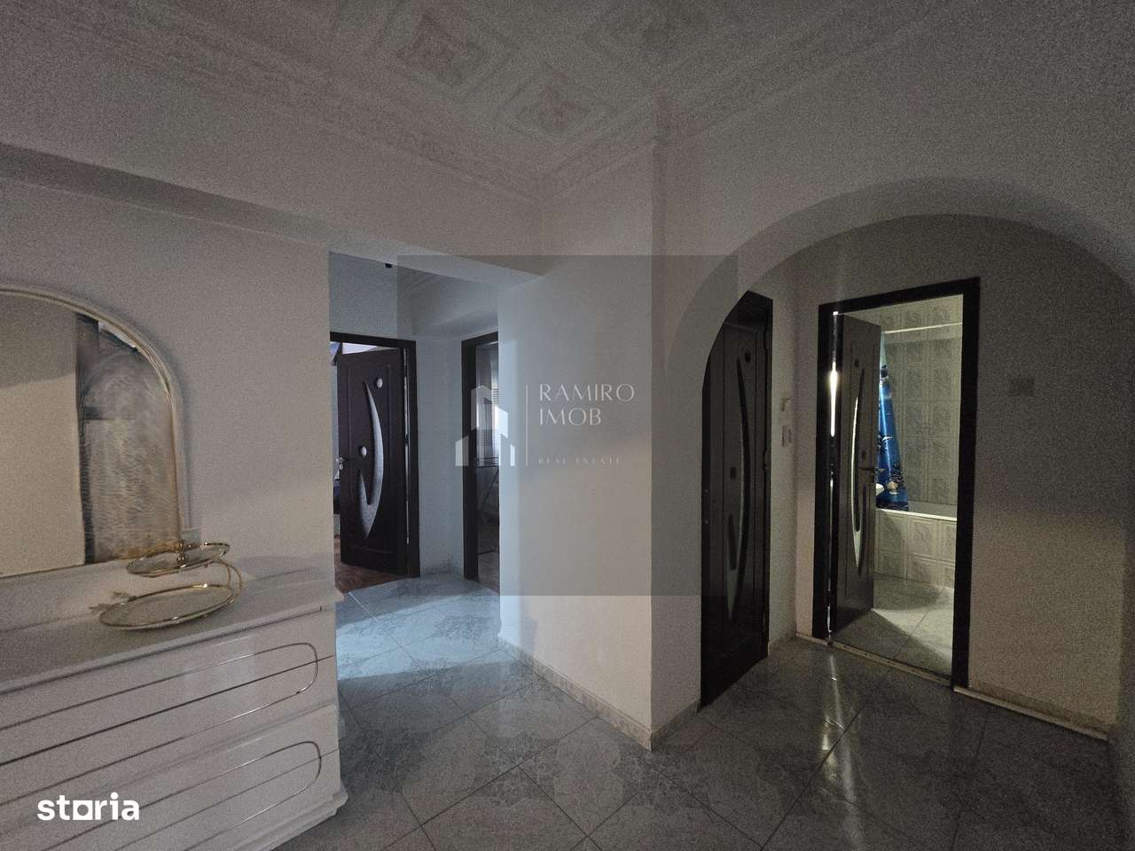 Apartament 104mp-utili 2bai centrala -an 1985 -Bd. Chisinau /Mega Mall-5