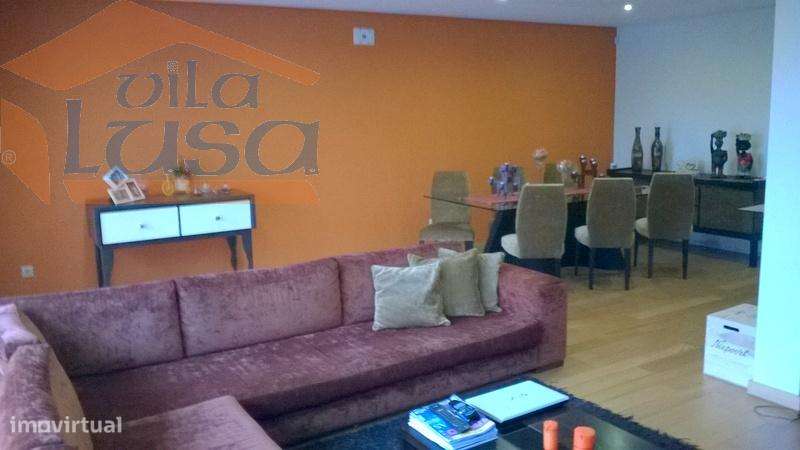 Moradia de 3 Frentes em "Vila Beatriz" - Grande imagem: 2/11