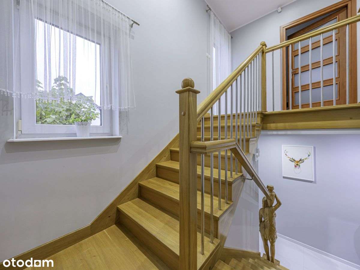 Nowoczesny wolnostojący dom-17