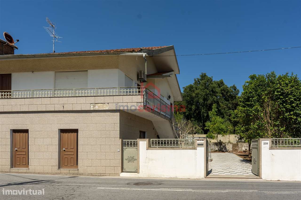 Moradia T3 em Carreira, Santo Tirso - Grande imagem: 2/52