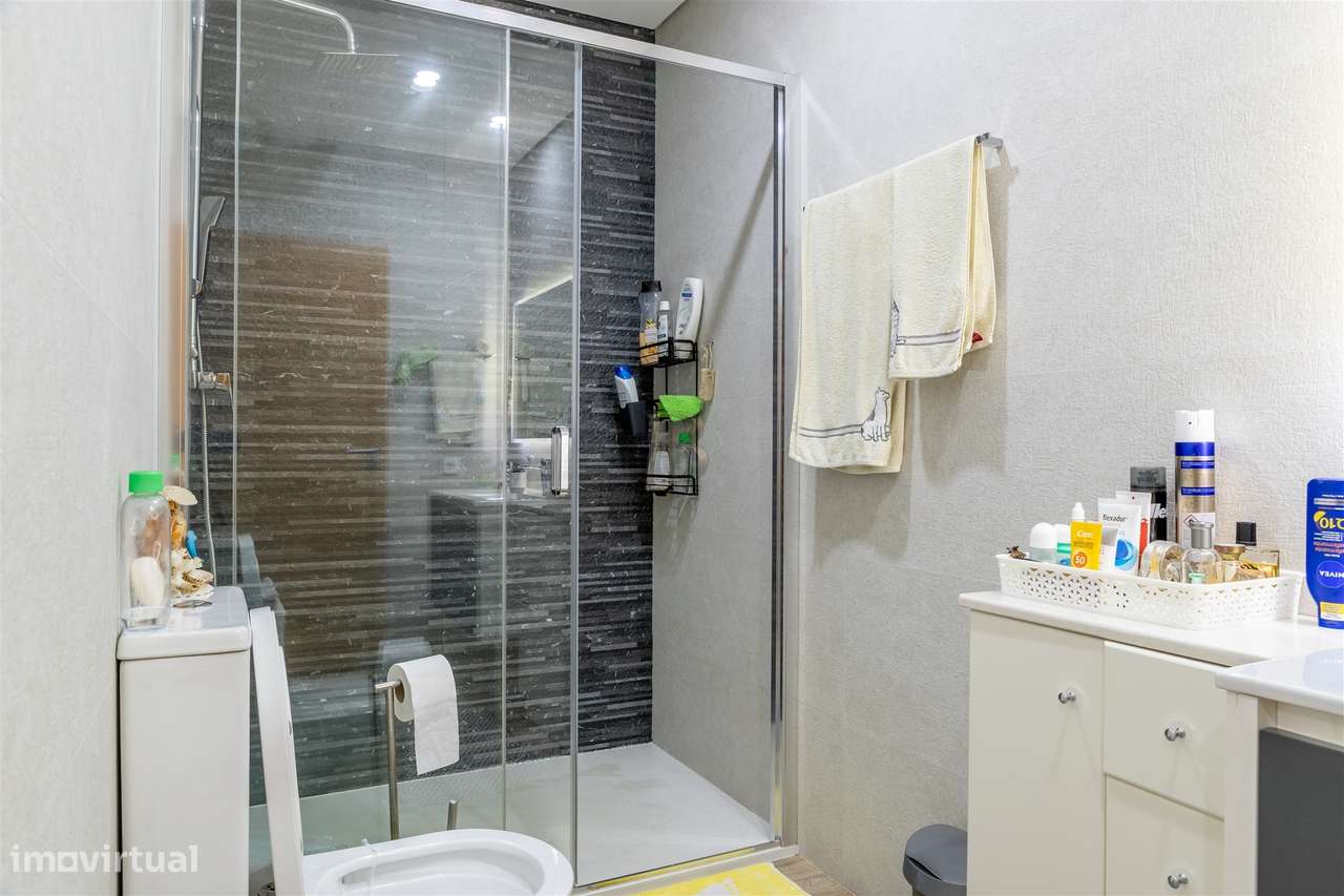 Moradia T4 Venda em Rio Mau,Penafiel-17