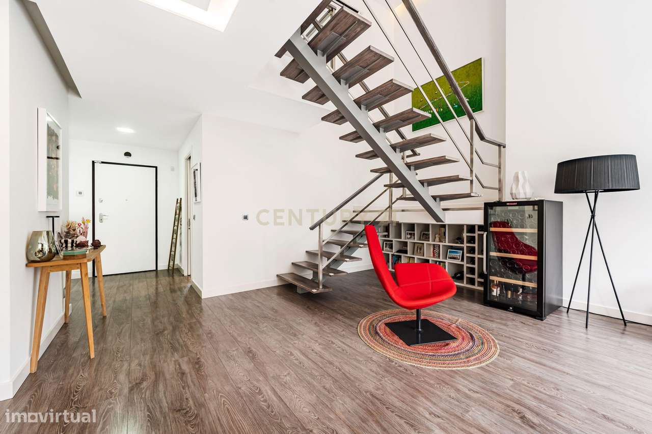 Moradia contemporânea na Aroeira | Luz natural, conforto e eficiência-14