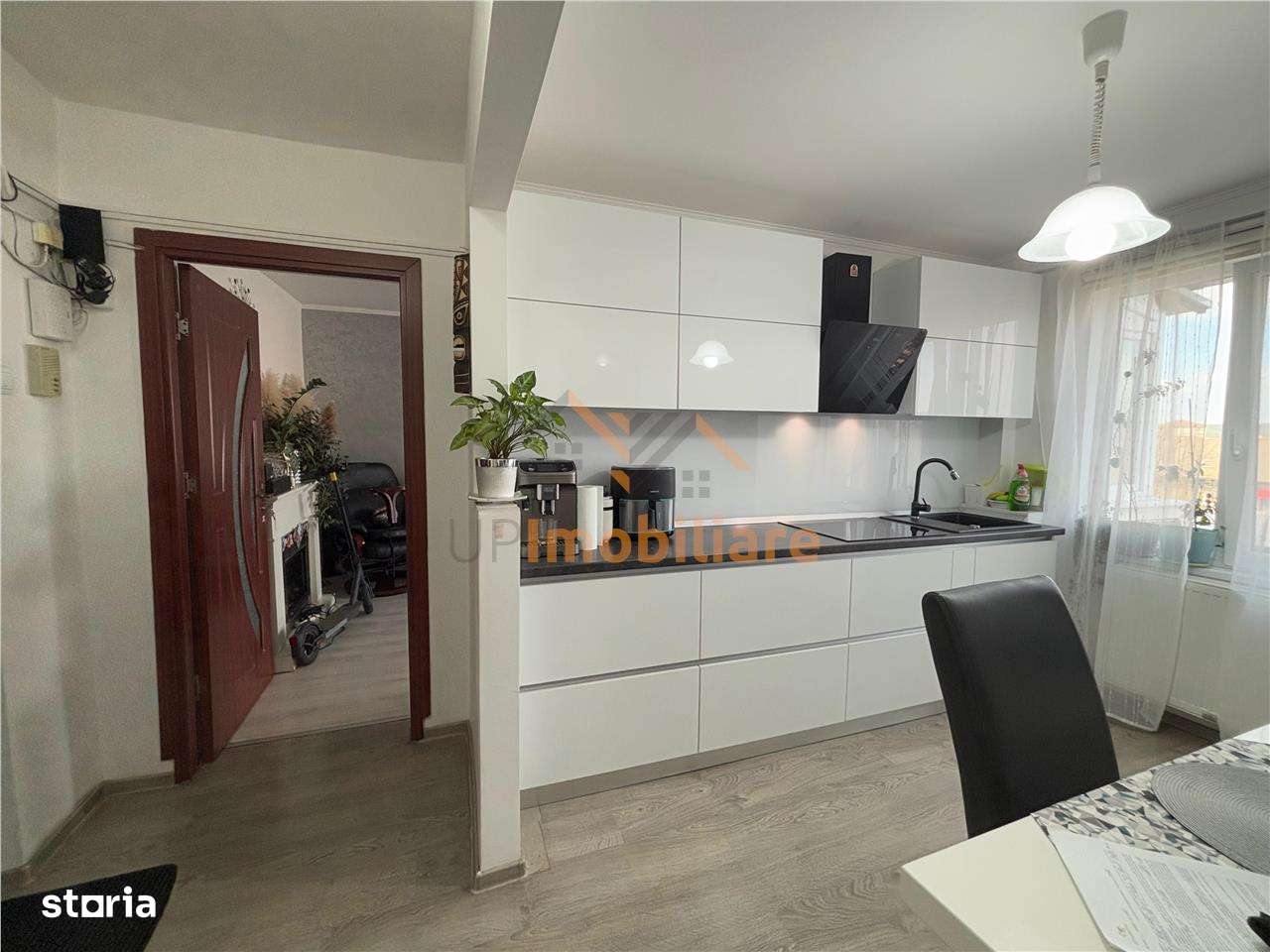 APARTAMENT  3 CAMERE | ETAJUL 6 | STR. COPOSU | ROGERIUS | ORADEA - Imagine principală: 2/13