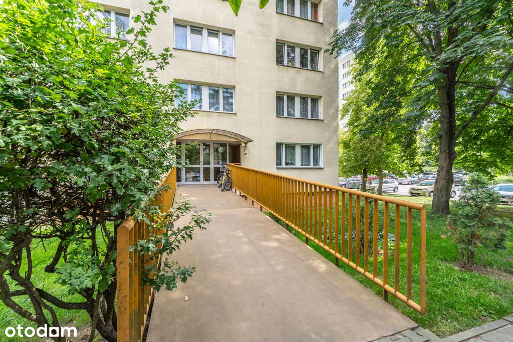 Okazja! 4 ustawne pokoje w topowej lokalizacji-16