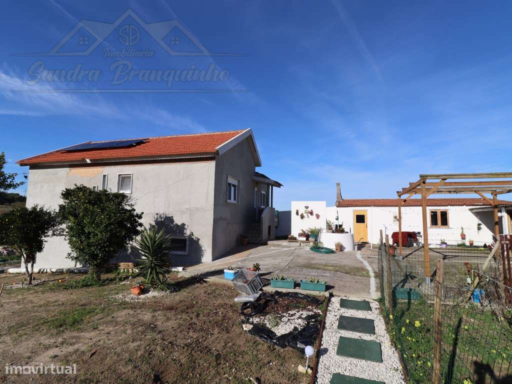 Moradia T3 em lote de 2800m2-8