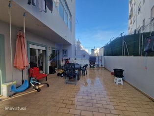 Apartamento T3 com terraço em Faro