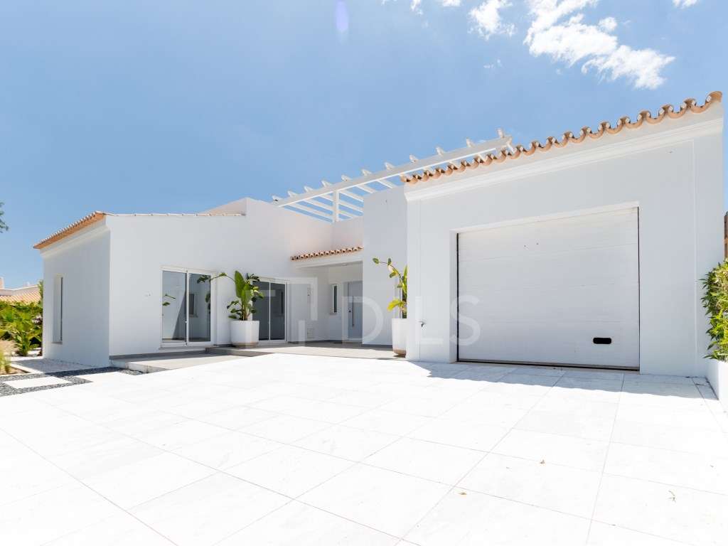 Moradia T4 com piscina em Vilamoura, Algarve-42