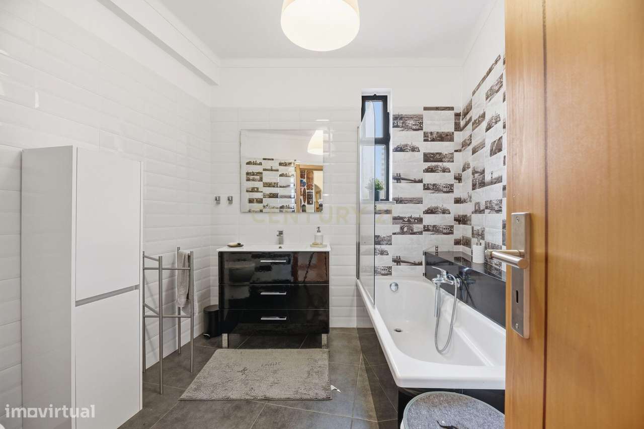 Apartamento T4 em Moita, Setúbal - Oportunidade Única!-22