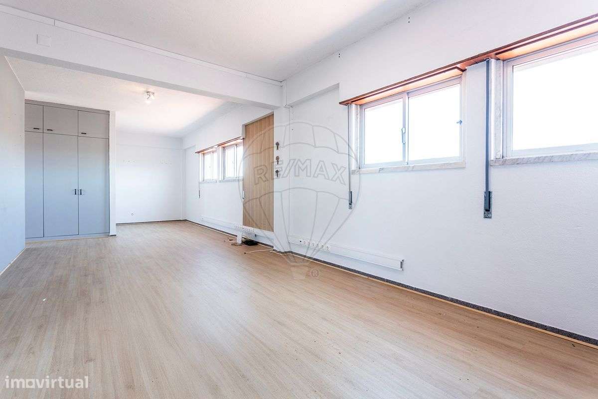 Escritório T0 para arrendamento - Grande imagem: 4/21