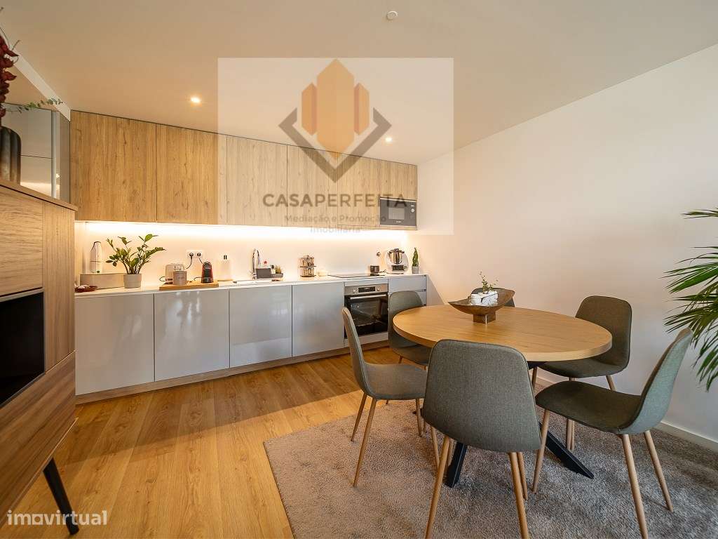 Fantástico T1 com Varanda Junto à Exponor - Leça da Palmeira-7