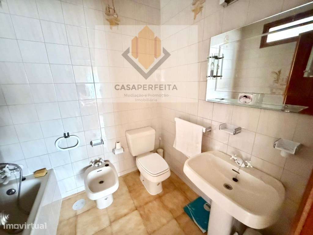 2 Andares Moradia T3 com Terreno, Anexo e Garagem - Avintes-18