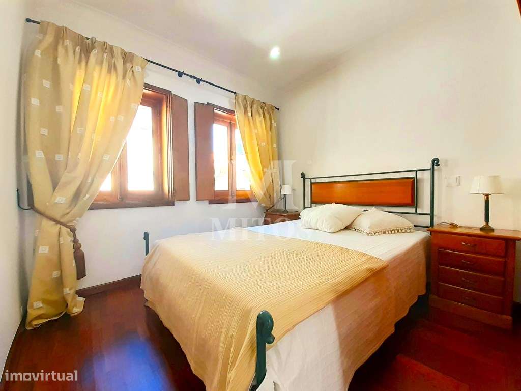 Moradia na Ribeira com Logradouro e Terraço - Grande imagem: 5/16