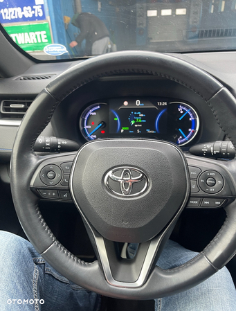 Toyota RAV4 - 8