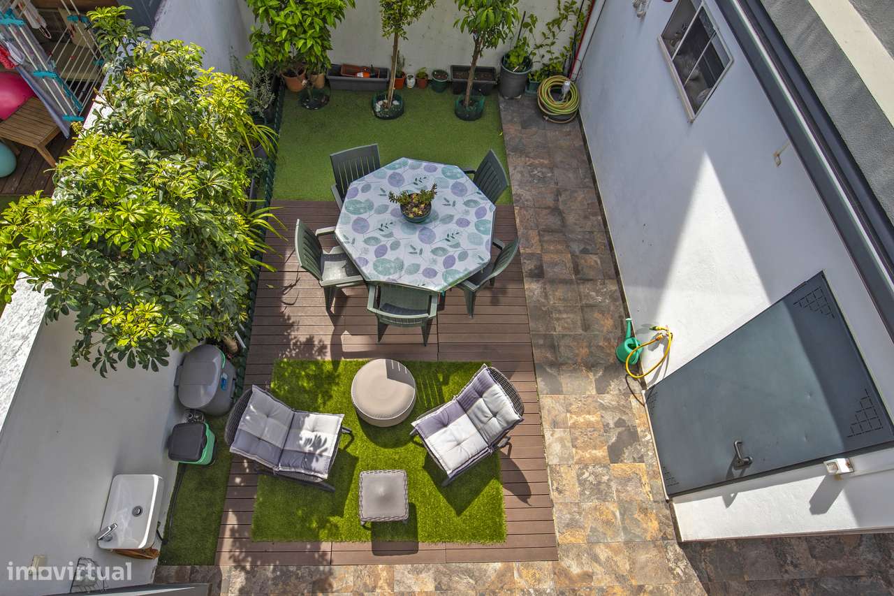 Moradia T3+1 garagem box jardim Quinta do Conde Sesimbra-21