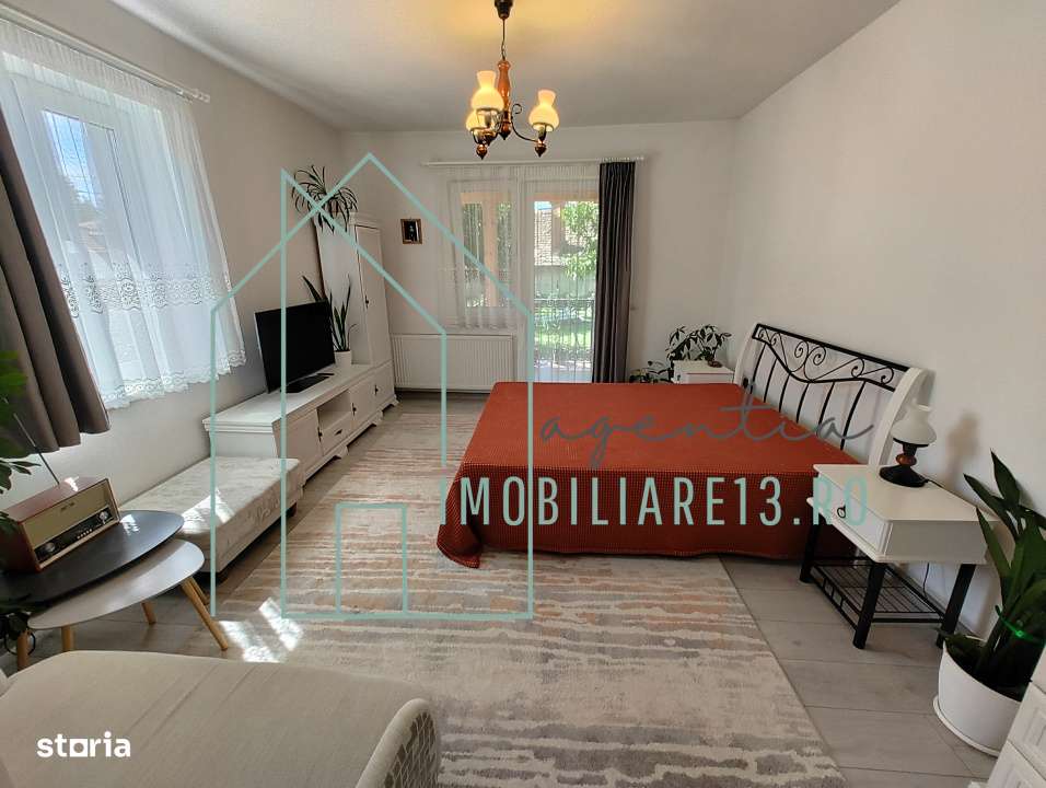 Casa semicentrala, perfecta pentru 2 familii cu teren generos 1500 mp - Imagine principală: 5/15