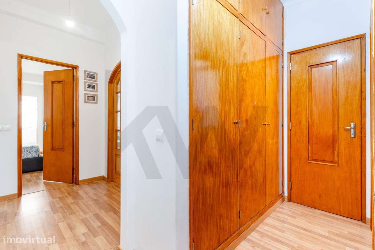 Apartamento T2 no Centro do Barreiro, com bastante Luz Natural, Confor-30