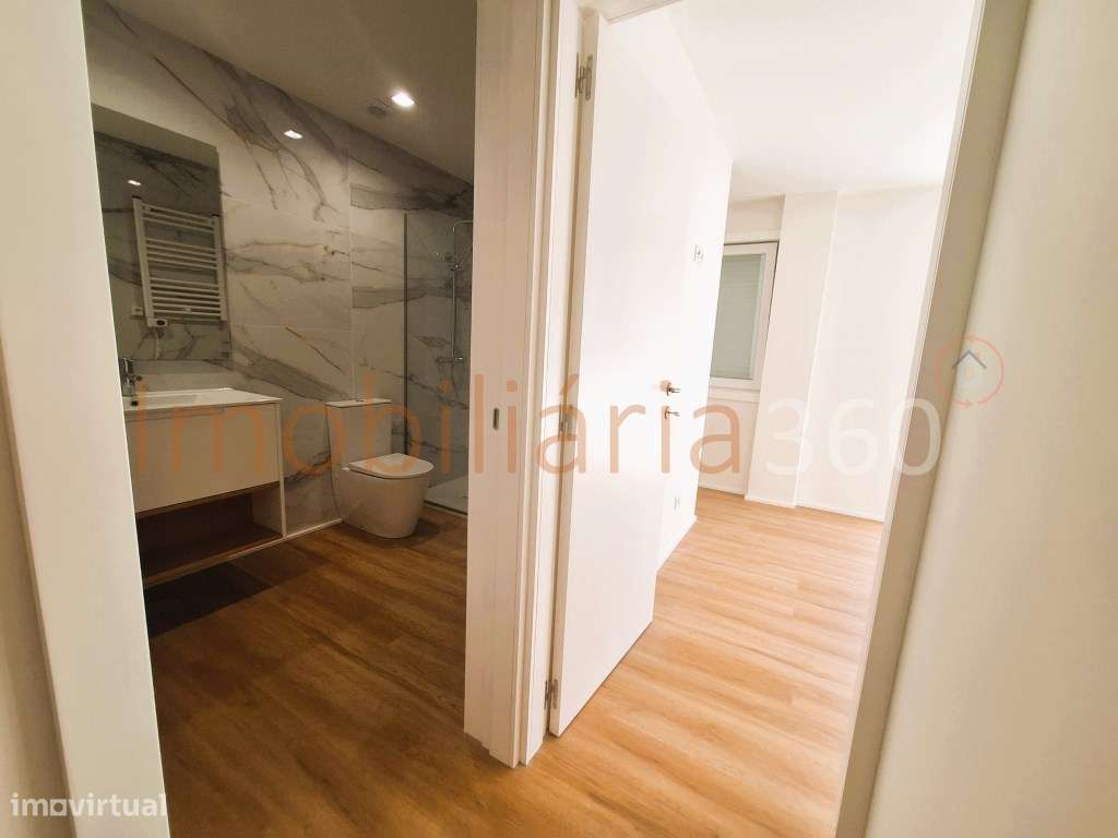 **Apartamento T2 Duplex Novo com 2 Varandas em Matosinhos Sul**-6