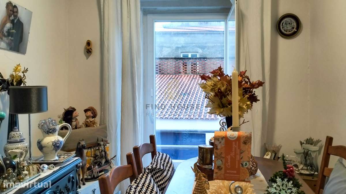 Vende-se Moradia T7 com 2 pisos e logradouro no Cadaval-24