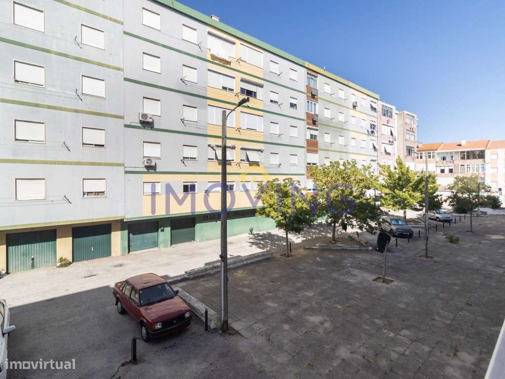 T3 1º andar na zona da Recosta- 5 min a pé da estação dos barcos-41