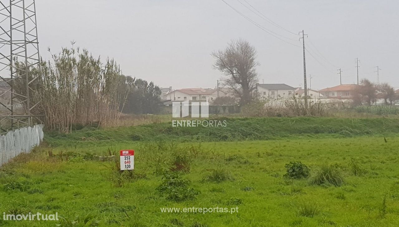 Venda de Terreno agrícola com 2462.45 m2, Navais, Póvoa de Varzim