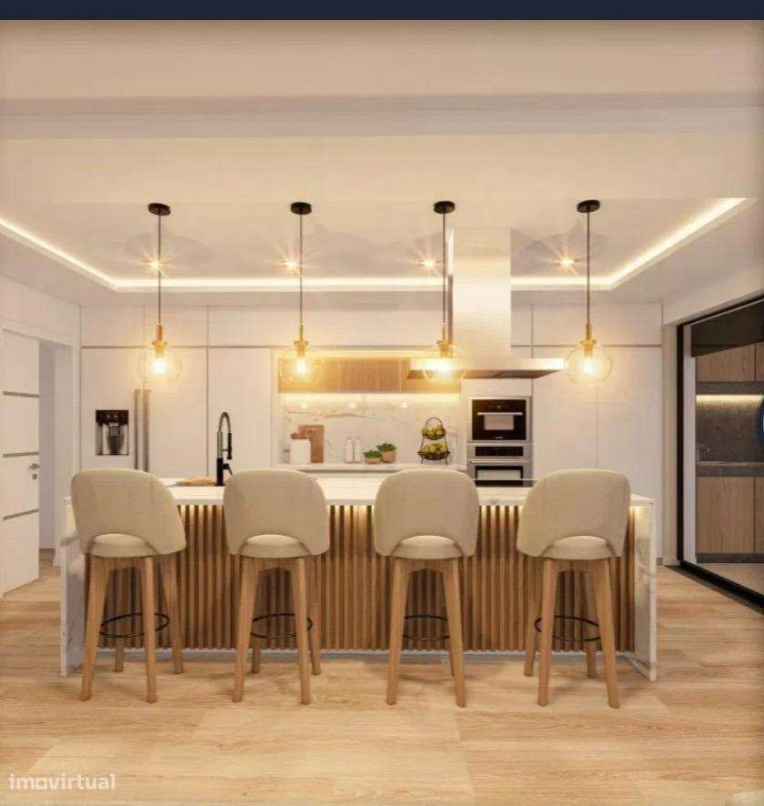 Apartamento T4 Praça de Alvalade - Grande imagem: 2/13