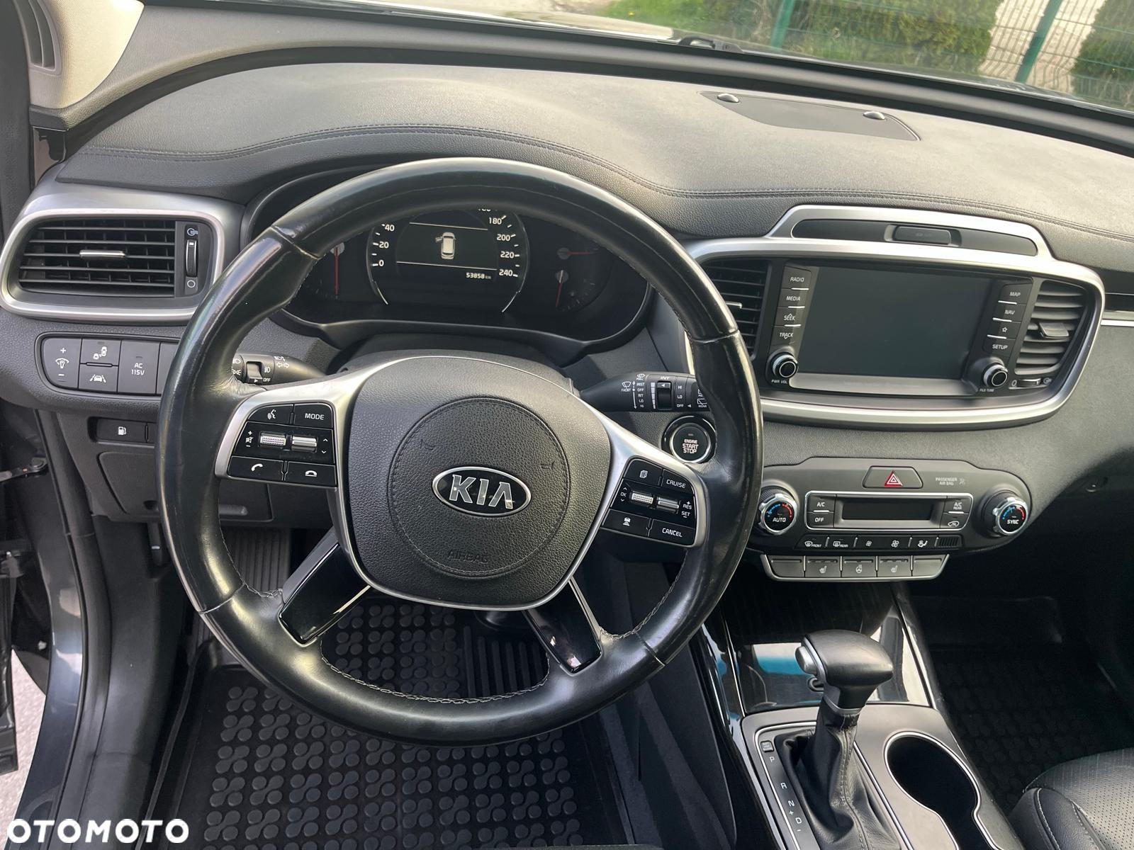 Kia Sorento - 6